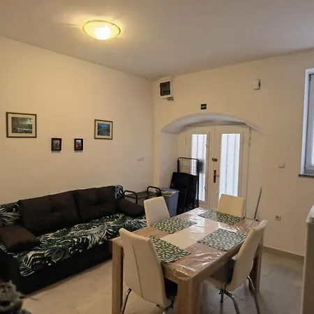 Appartement Studioapartment In Mit Terrasse, Klimaanlage, W-lan, Waschmaschine 5211-1 *