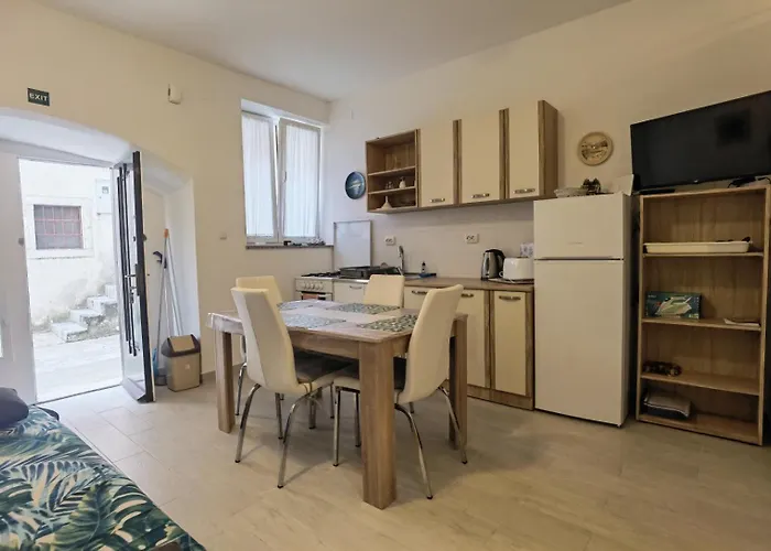 Studioapartment In Mit Terrasse, Klimaanlage, W-lan, Waschmaschine 5211-1 Апартаменты Опатия