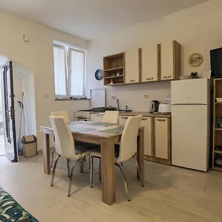 Studioapartment In Mit Terrasse, Klimaanlage, W-lan, Waschmaschine 5211-1 Apartamento Opatija