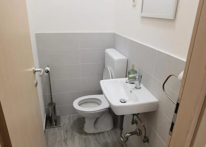 Studioapartment In Mit Terrasse, Klimaanlage, W-lan, Waschmaschine 5211-1 Apartmán *